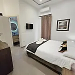 Coastline By Matteo Guest house