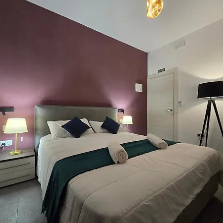 Coastline By Matteo Vendégház San Pawl il-Baħar